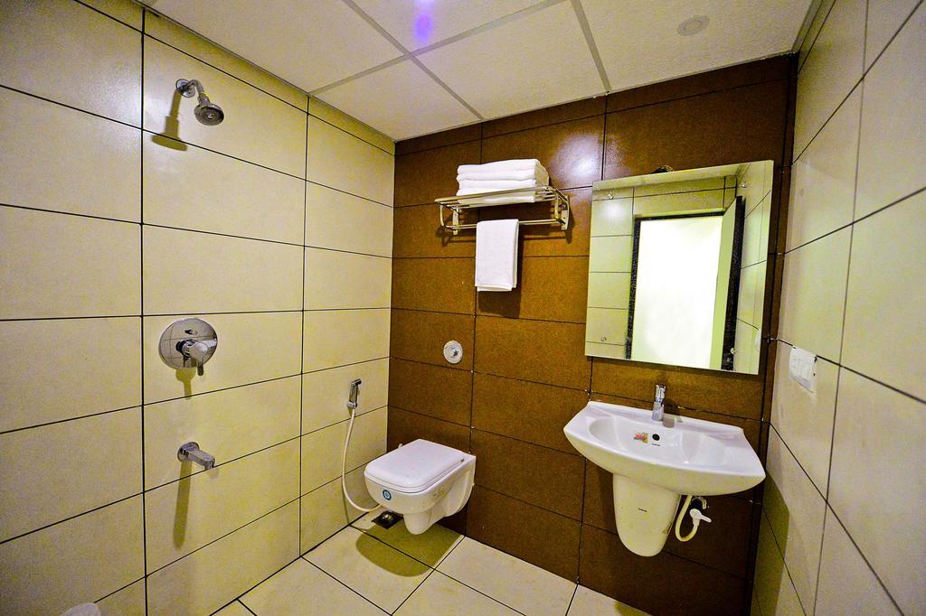 Qik Stay @ S.K. Continental Maisur Dış mekan fotoğraf