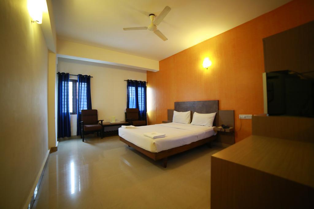Qik Stay @ S.K. Continental Maisur Dış mekan fotoğraf