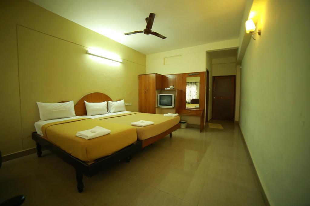 Qik Stay @ S.K. Continental Maisur Dış mekan fotoğraf