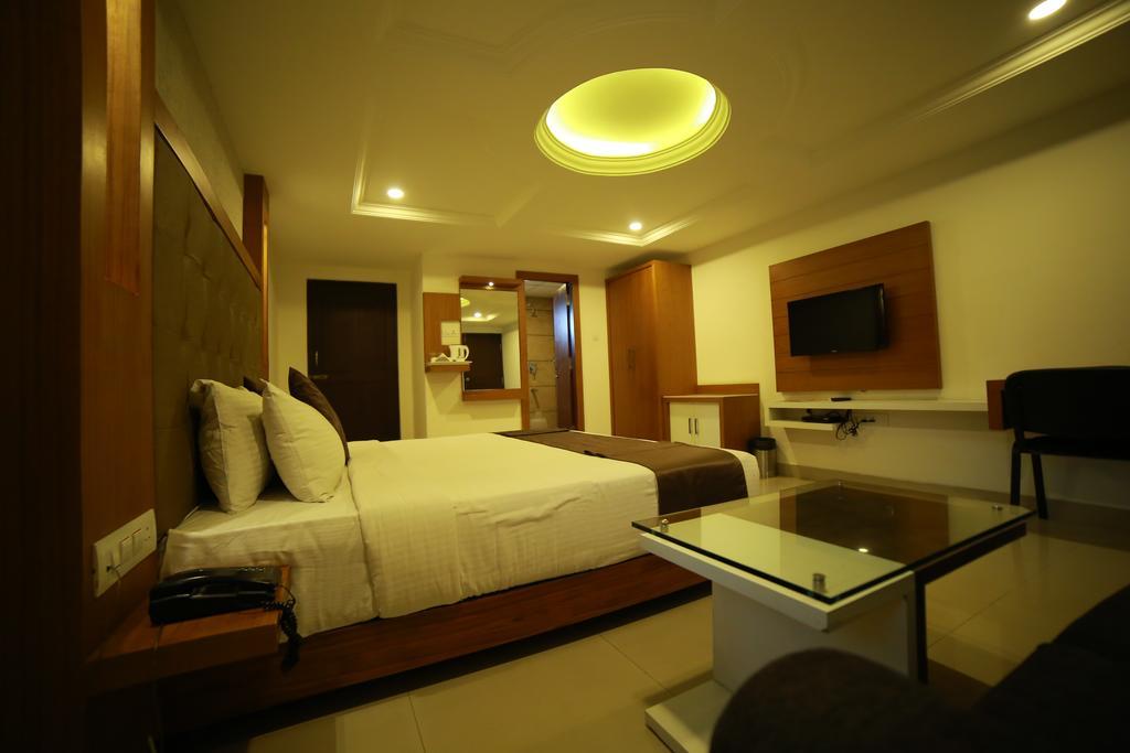 Qik Stay @ S.K. Continental Maisur Dış mekan fotoğraf