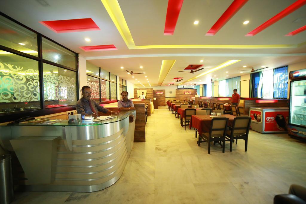 Qik Stay @ S.K. Continental Maisur Dış mekan fotoğraf