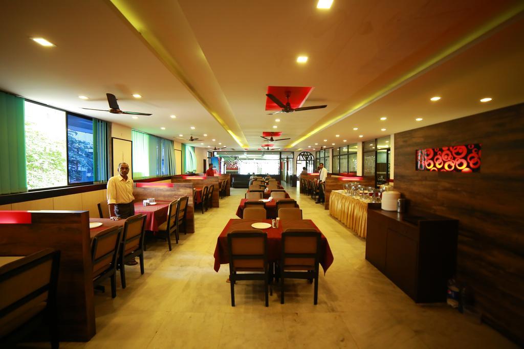 Qik Stay @ S.K. Continental Maisur Dış mekan fotoğraf