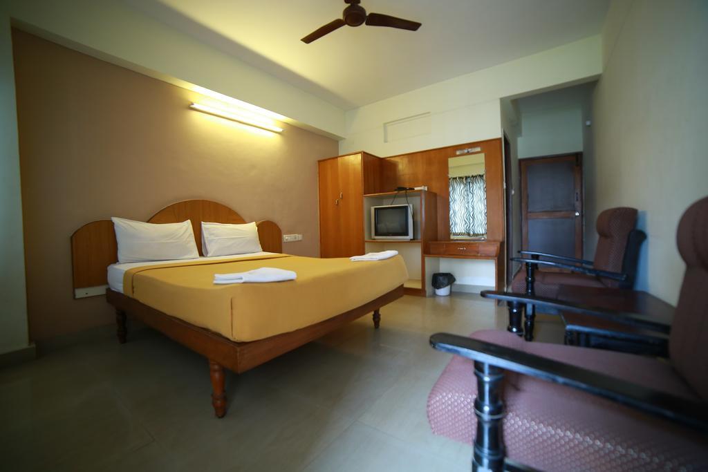 Qik Stay @ S.K. Continental Maisur Dış mekan fotoğraf