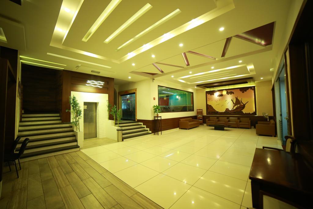Qik Stay @ S.K. Continental Maisur Dış mekan fotoğraf