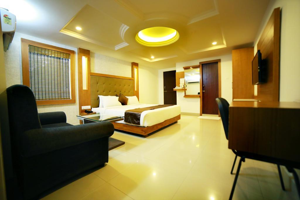 Qik Stay @ S.K. Continental Maisur Dış mekan fotoğraf